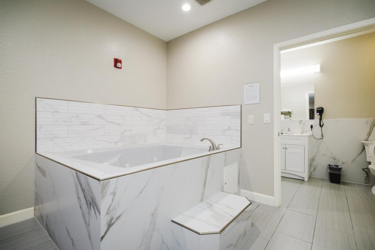 Winchester Inn And Suites Humble/Iah/North Houston Εξωτερικό φωτογραφία