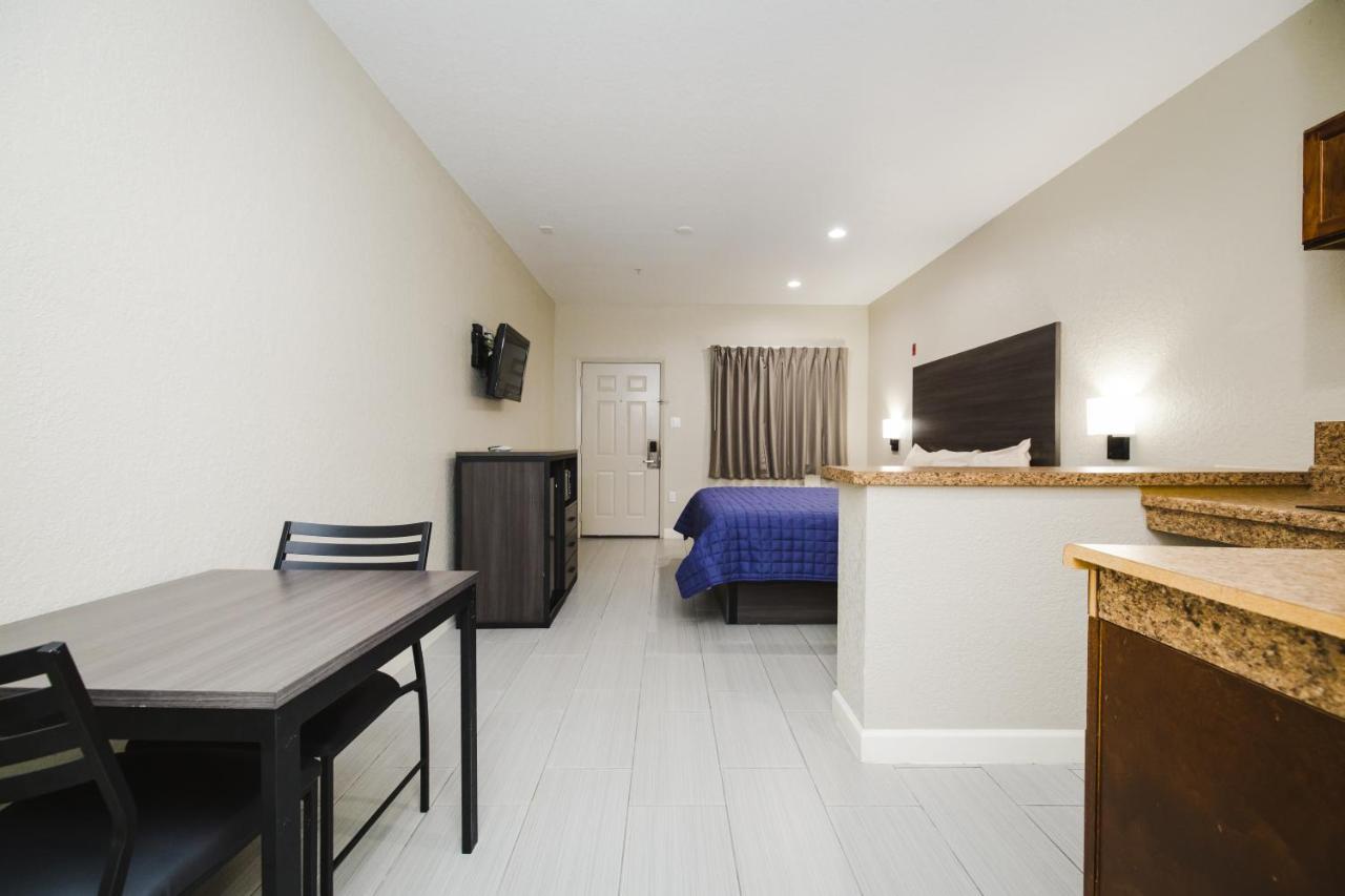 Winchester Inn And Suites Humble/Iah/North Houston Εξωτερικό φωτογραφία